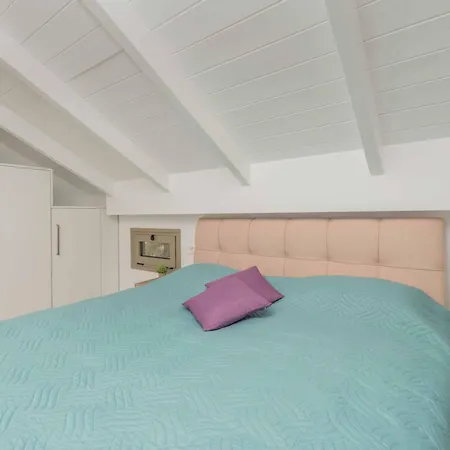 Lefki Sofita Makris Gialos (Zakynthos)